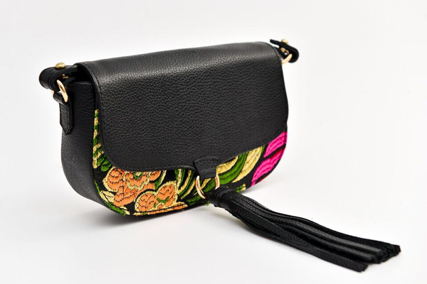 Ittô Mini Crossbody Bag - Black