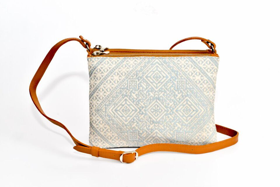FAY Triple -zip Crossbody Bag - Caramel